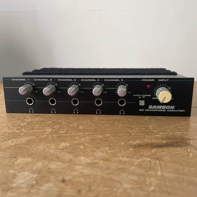 Samson Q5 Half Rack Headphone Amplifier image 1