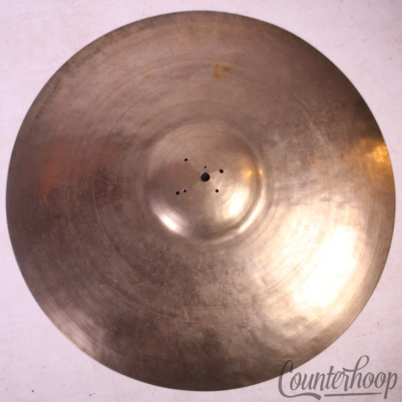 K.Zildjian&Co Istanbul Thin 18"Crash Cymbal 1462g Hand-Hammered 40s IIA Turkey* — main photograph