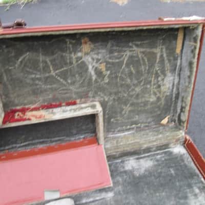 RARE Vintage '50s-60s RED HARDSHELL ELECTRIC GUITAR CASE for RESTORATION ONLY! image 12