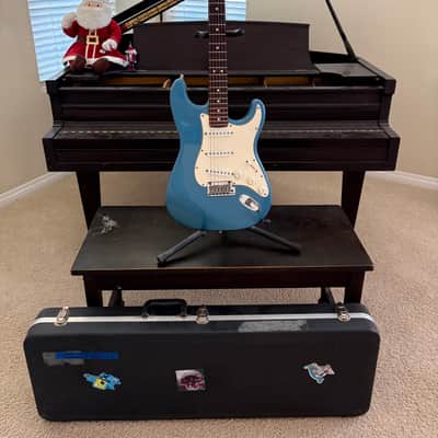 Fender  Stratocaster  1995-1996 - Lake Placid Blue 50th Anniversary Matching Headstock image 1
