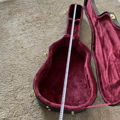 Guild 41 Inch Acoustic Guitar Hard Case, Black Velvet Interior image 20