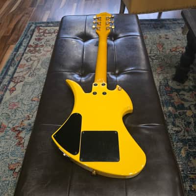 2006 Fernandes Burny YH-JR - Hide Signature Model - Yellow Heart Junior - Built-in-Amp - w/ Gig Bag image 17