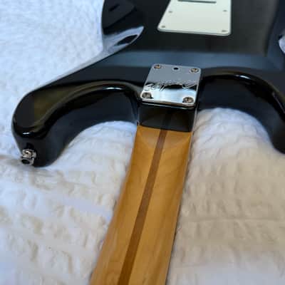 Attention Collectors! Fender “Case Queen - closet guitar” 50th anniversary Stratocaster 1996 - Black image 16