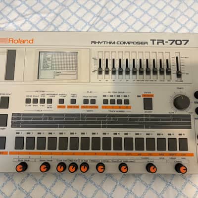 Roland TR-707 with HKA + Pitch mods/Gate mods