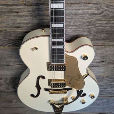 Gretsch G6136T-MGC Michael Guy Chislett Falcon w/Bigsby - Vintage White image 6