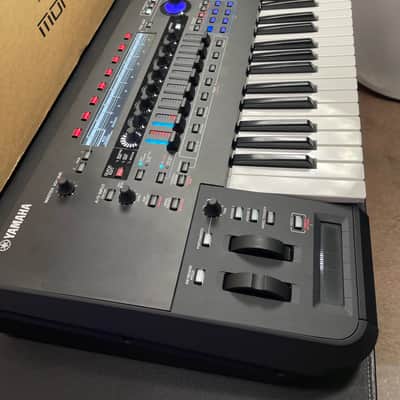 Yamaha Montage M7 76-Key Synthesizer - Clean, Factory Boxed image 2