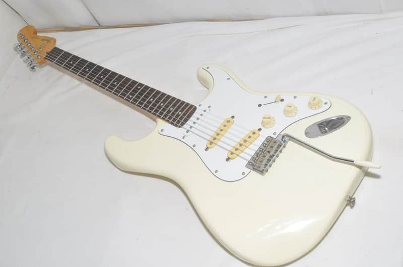 fender Japan E serial ST electric guitar Ref No 7636 image 1