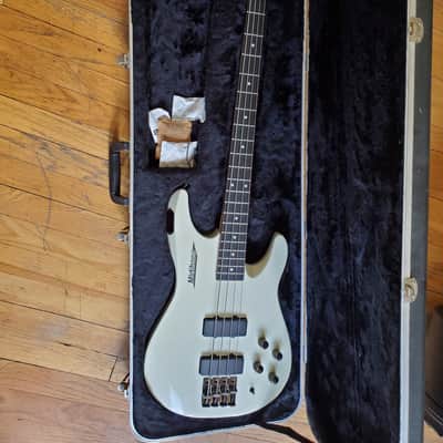 Peavey MIDI Cyber Bass with Sound Module. image 1