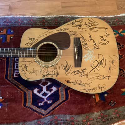 Signed Yamaha FG 200 -T Emmanuel, S Landreth, A Lee & 20 More image 3