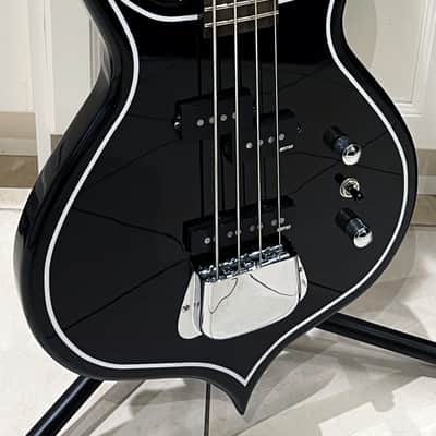 Cort Gene Simmons GS Punisher 2 Bass image 4