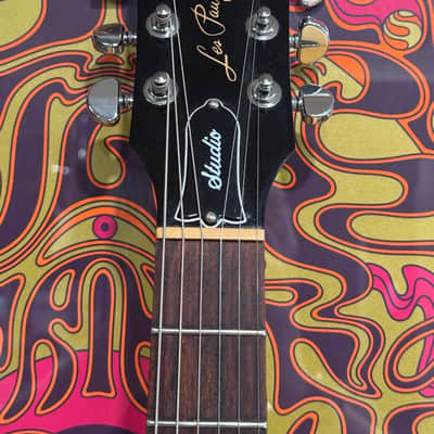 Gibson Les Paul Studio 2021 - Black Cherry Burst image 3