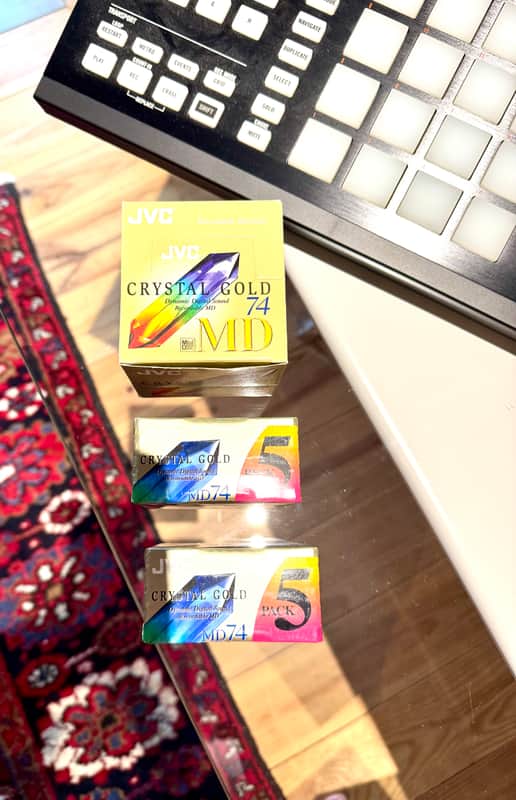 JVC minidisc 2013 - cristal gold image 1