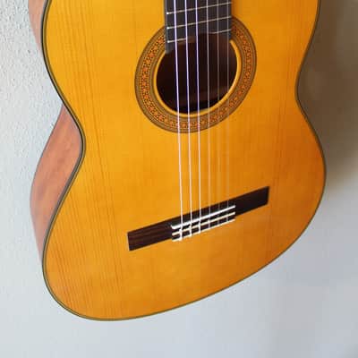 Brand New Yamaha CG122MSH Solid Spruce Top Classical Guitar with Gig Bag image 4