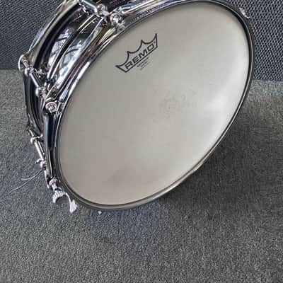 Ludwig 5.5x14" Universal Model Snare Drum - Black Brass image 11