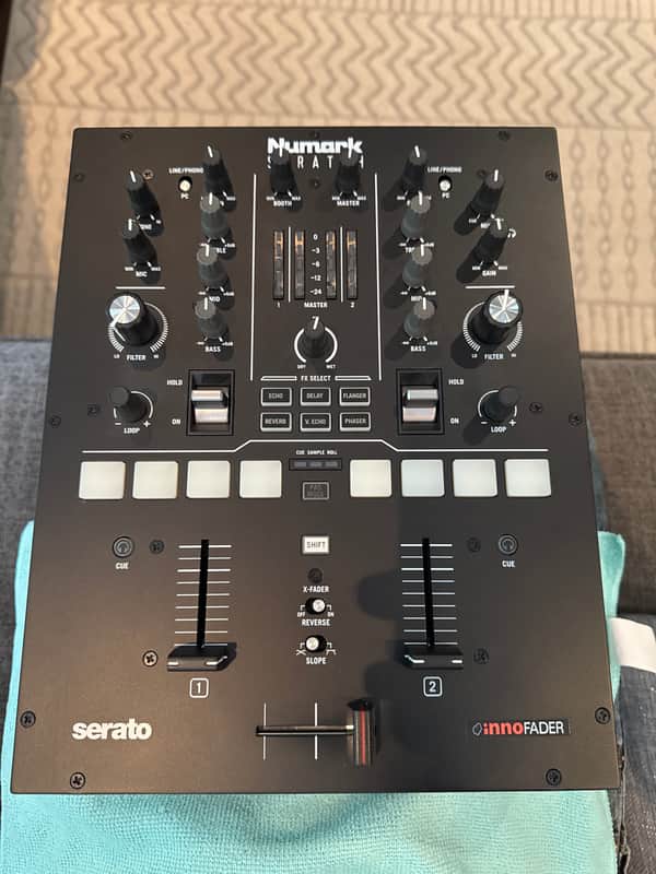Numark Scratch DJ Mixer 2019 - Present - Black image 1