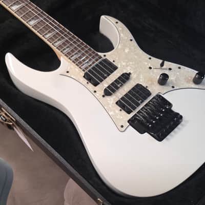 Ibanez RG350DX-WH Standard 2005 w/ hardcase image 1
