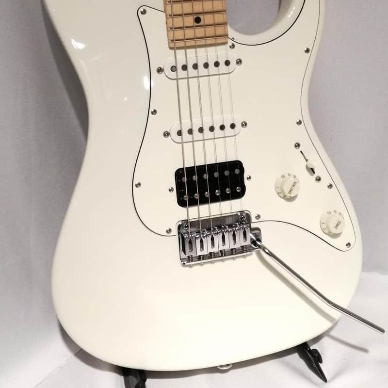 Suhr JST Standard Pro White