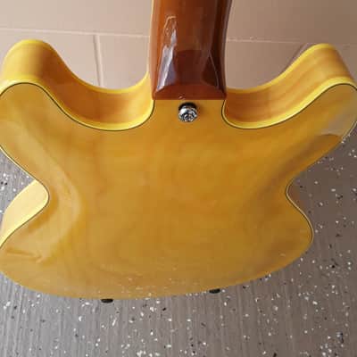 Yamaha SA2100 Vintage Semi-Hollow Electric Guitar image 12