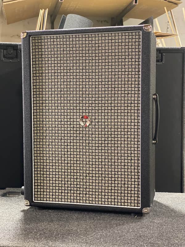 VBoutique USA Vumble 2 x 12 Guitar Extension Cabinet. image 1
