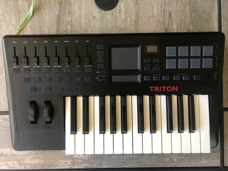 Korg TRTK25 TRITON taktile 25-Key USB Controller/Synthesizer 2014 - Present - Black image 1
