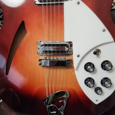 Rickenbacker 330/12 1966 - Fireglo image 11