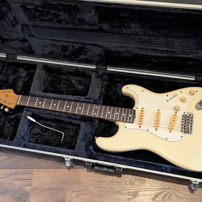 Fender Stratocaster 1986 - White 40 years old Great Sound image 2