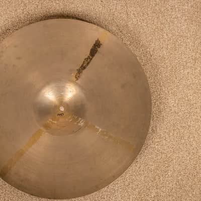 1960s Zildjian 18" A Crash Cymbal 1957g image 2