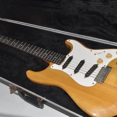Aria Pro II ST-400 STRIKIN' SOUND 1980 Electric Guitar Ref.No 6224 image 1