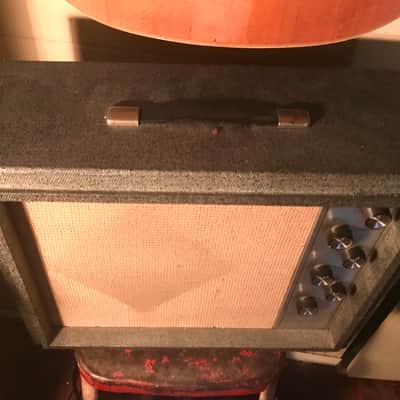 Silvertone Model 1482 5-Watt 1x12 Guitar Combo image 3