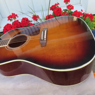 GIBSON 2025 J-45 CUSTOM SHOP GRIZZLEY SUNBURST MINT! image 3