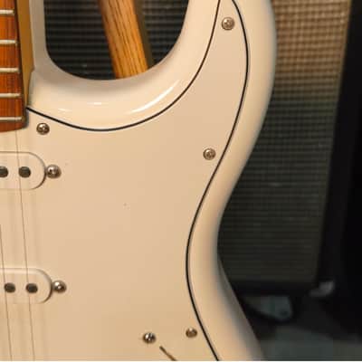 Fender Stratocaster 2022 Polaris White image 4
