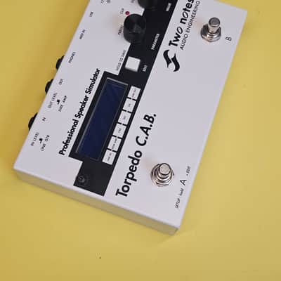 Two Notes Torpedo C.A.B. Speaker Simulator Pedal - White/Black image 4