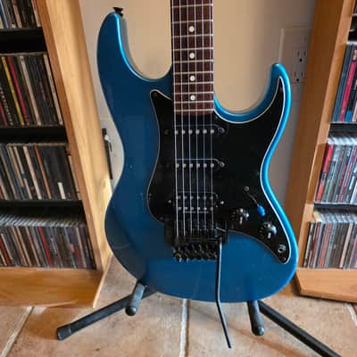 Fender Prodigy with Rosewood Fretboard 1991 - 1993 - Lake Placid Blue image 3