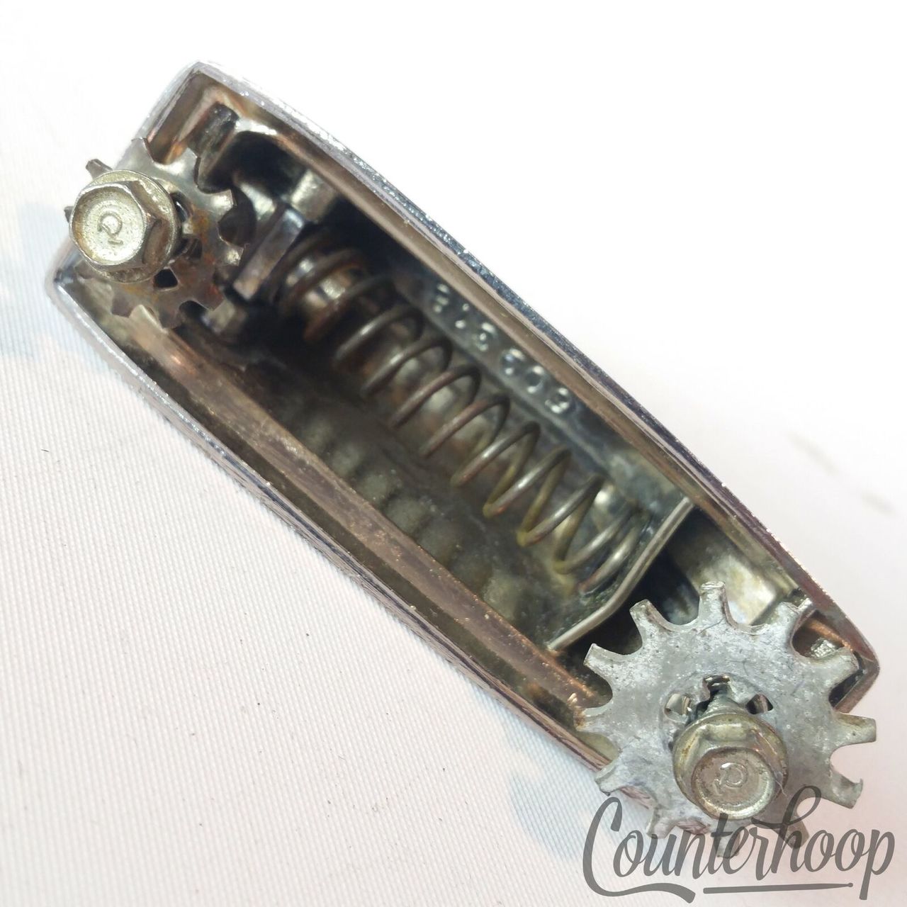 Rogers Beavertail Bass Drum Lug Chrome Dayton/Fullerton Vintage 60s Powertone* — main photograph