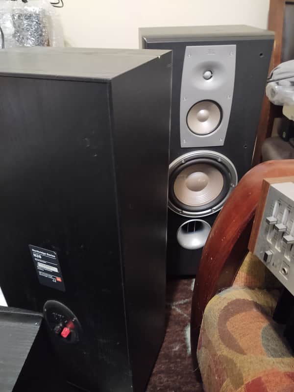 JBL N38 Northridge 2000s - Black