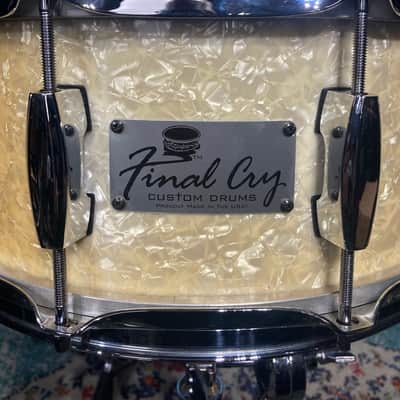 Final Cry - 6x14" 10-Lug Wood Snare Drum - White Marine Pearl image 2