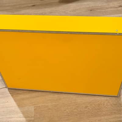 MDLRCASE 13U 114hp Studio Series Eurorack Case - Yellow image 8
