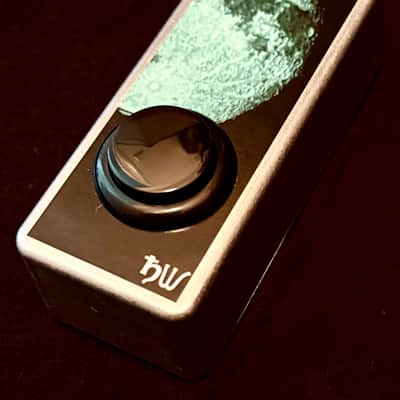 Saturnworks Soft Touch Arcade Button Normally Open Tap Tempo for EHX, Line 6, Strymon, and more - Handcrafted in California image 1