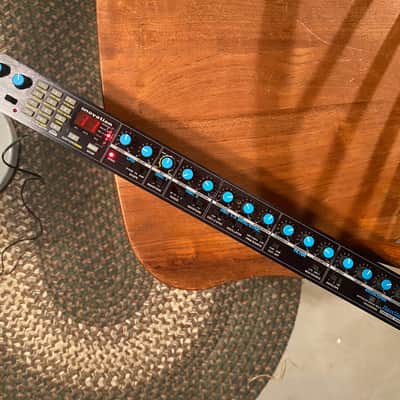 NOVATION BASS STATION RACK