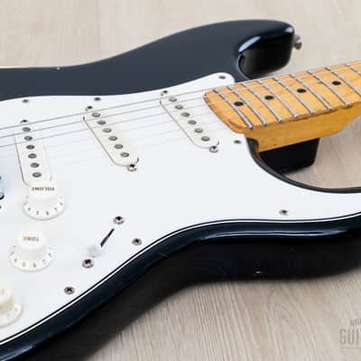 1975 Fender Stratocaster Vintage Guitar Black w/ Case image 6