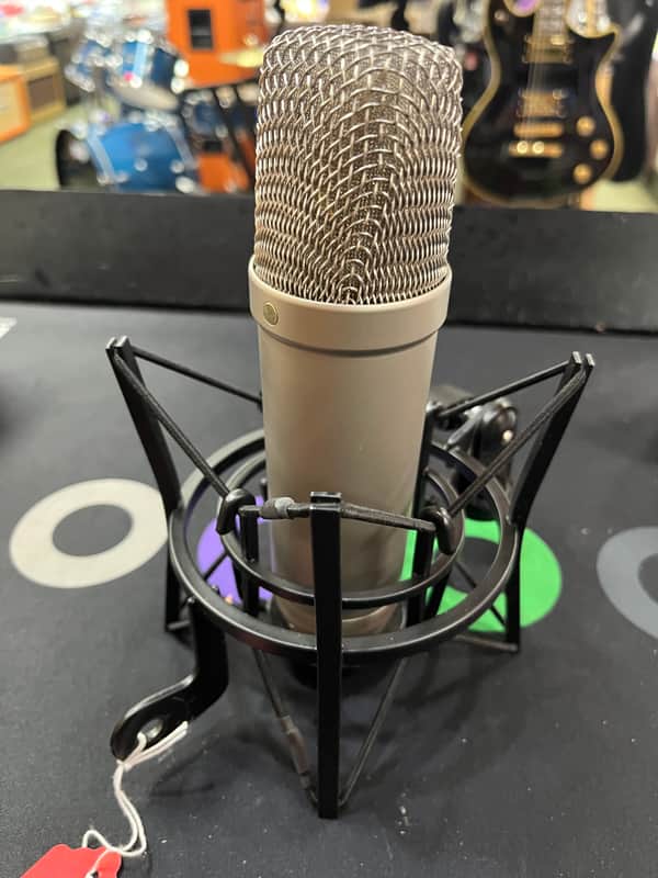 RODE NT1-A Large Diaphragm Cardioid Condenser Microphone 2002 - Present - Silver image 1