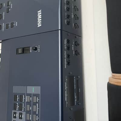 Yamaha EX5 Realtime Control Synthesizer 1998 - Blue image 4