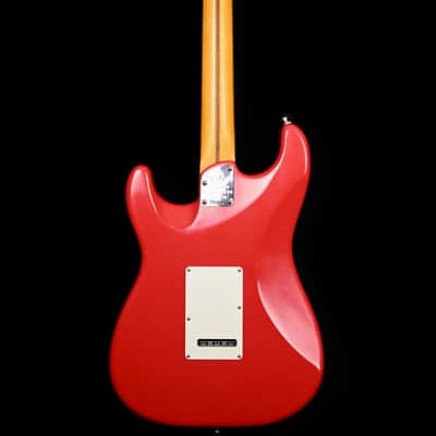 Fender American Ultra Luxe Vintage '60s Stratocaster HSS from 2025 in Fiesta Red with original Hardcase image 2