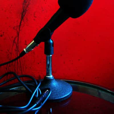 Vintage 1990's AKG D2002 dynamic hyper cardioid microphone Low Z w accessories image 3