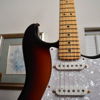 Fender American Design Series Modern Stratocaster 2014 - Tobacco Burst 3 Color image 4