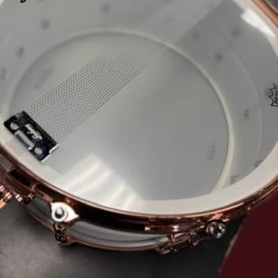 Ludwig LB430TDC Polar-Phonic 6.5x14" Brass Snare Drum with Copper Hardware 2021 - Present - Polar White image 8