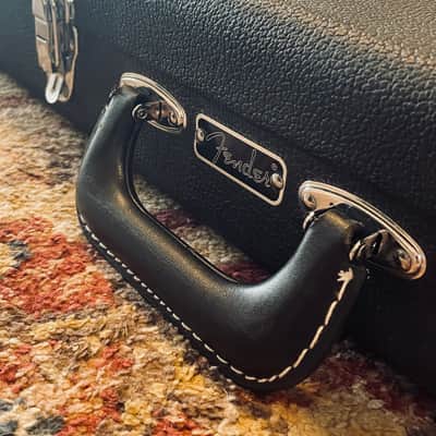 Fender Classic Series Wood Precision / Jazz Bass Case 2010s - Black image 4