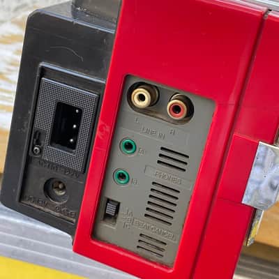 Vintage Sharp  QT-77 Stereo Cassette Boombox  80s - Red image 10