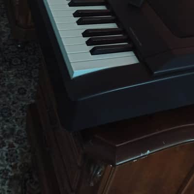 Yamaha P 200 image 2