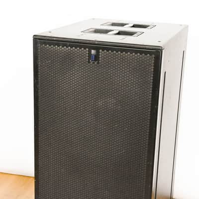 Meyer Sound 700-HP UltraHigh-Power Dual 18" Powered Subwoofer CG013A7 *ASK FOR SHIPPING* image 2